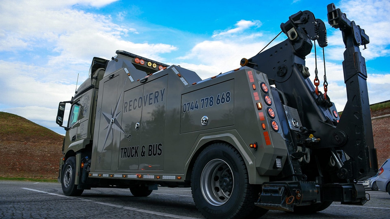 MERCEDES-BENZ Actros 1836 - Camión portavehículos: foto 4 MERCEDES-BENZ Actros 1836 - Camión portavehículos: foto 4