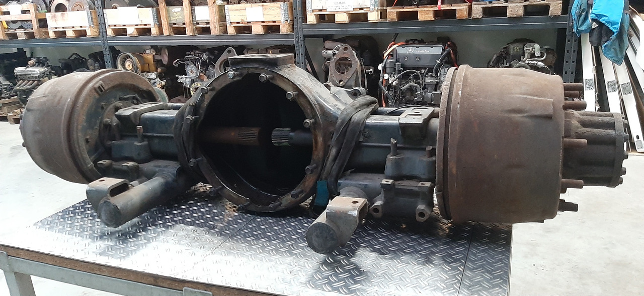 Gebrauchte MAN 18.272 Hypoidachse, HY 11 75 ( Achskörper ), Artikel - Nr. : 81.99999 - 9999 - Eje posterior para Camión: foto 4 Gebrauchte MAN 18.272 Hypoidachse, HY 11 75 ( Achskörper ), Artikel - Nr. : 81.99999 - 9999 - Eje posterior para Camión: foto 4