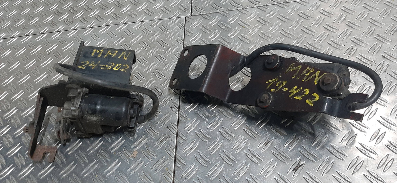 Gebrauchter MAN 19.422 und 24.302 Wischermotor, Artikel - Nr. : 81.99999 - 9999 - Limpiaparabrisas para Camión: foto 1 Gebrauchter MAN 19.422 und 24.302 Wischermotor, Artikel - Nr. : 81.99999 - 9999 - Limpiaparabrisas para Camión: foto 1