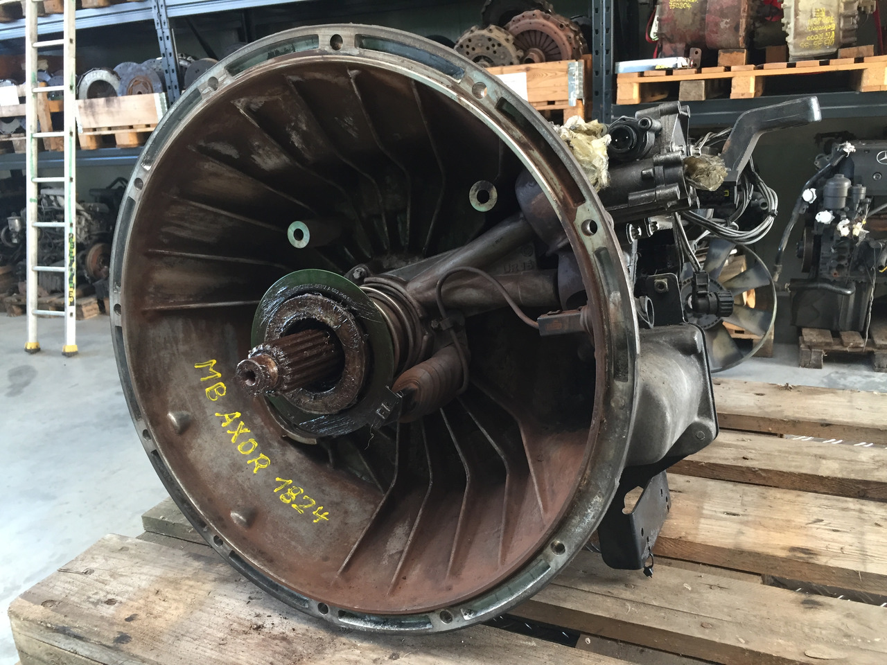 Gebrauchtes Getriebe MB Axor 1824, Typ : G 85 - 6, Artikel - Nr. : A 001 280 36 00 - Caja de cambios para Camión: foto 1 Gebrauchtes Getriebe MB Axor 1824, Typ : G 85 - 6, Artikel - Nr. : A 001 280 36 00 - Caja de cambios para Camión: foto 1