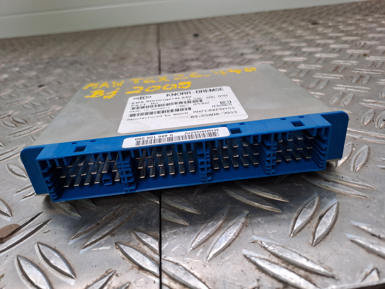 Gebrauchtes MAN TGX 26.440 EBS Steuergerät Brems - / Fahrdynamik, Artikel - Nr. : 81.25808 - 7053 - Unidad de control para Camión: foto 5 Gebrauchtes MAN TGX 26.440 EBS Steuergerät Brems - / Fahrdynamik, Artikel - Nr. : 81.25808 - 7053 - Unidad de control para Camión: foto 5