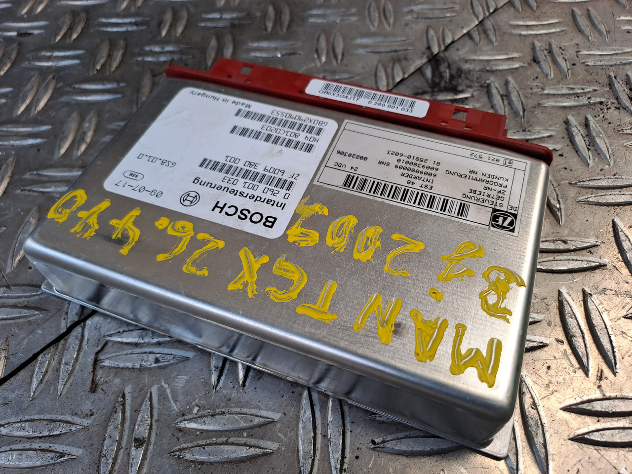 Gebrauchtes MAN TGX 26.440 Steuergerät Intarder, Artikel - Nr.: 81.25810 - 6023 - Unidad de control para Camión: foto 3 Gebrauchtes MAN TGX 26.440 Steuergerät Intarder, Artikel - Nr.: 81.25810 - 6023 - Unidad de control para Camión: foto 3