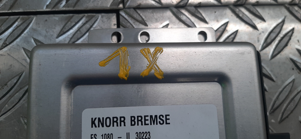 Gebrauchtes MB Atego, Knorr Bremse ABS Motorsteuergerät, Artikel - Nr. : A 000446 33 14 - Unidad de control para Camión: foto 4 Gebrauchtes MB Atego, Knorr Bremse ABS Motorsteuergerät, Artikel - Nr. : A 000446 33 14 - Unidad de control para Camión: foto 4