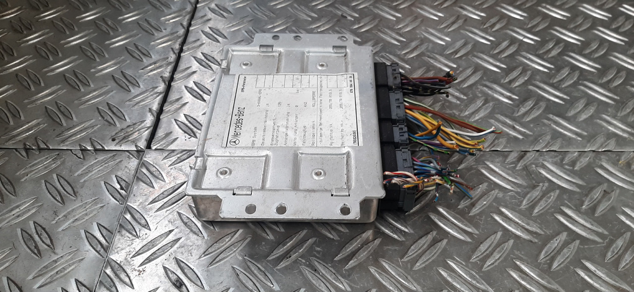 Gebrauchtes MB Knorr Bremse ES 1113 Steuergerät EPB, Artikel - Nr. : A 000 446 16 36 - Unidad de control para Camión: foto 4 Gebrauchtes MB Knorr Bremse ES 1113 Steuergerät EPB, Artikel - Nr. : A 000 446 16 36 - Unidad de control para Camión: foto 4