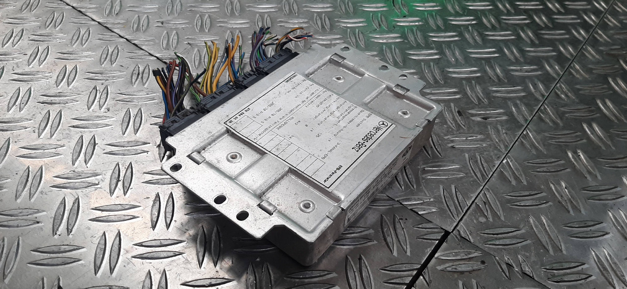 Gebrauchtes MB Knorr Bremse ES 1113 Steuergerät EPB, Artikel - Nr. : A 000 446 16 36 - Unidad de control para Camión: foto 2 Gebrauchtes MB Knorr Bremse ES 1113 Steuergerät EPB, Artikel - Nr. : A 000 446 16 36 - Unidad de control para Camión: foto 2