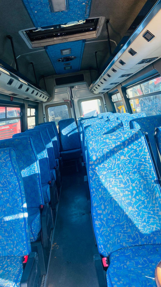 Iveco, 2004 god. - Minibús, Furgoneta de pasajeros: foto 2 Iveco, 2004 god. - Minibús, Furgoneta de pasajeros: foto 2