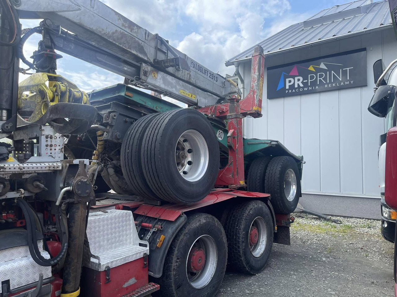 HUTTNER - Camión forestal, Camión grúa: foto 5 HUTTNER - Camión forestal, Camión grúa: foto 5