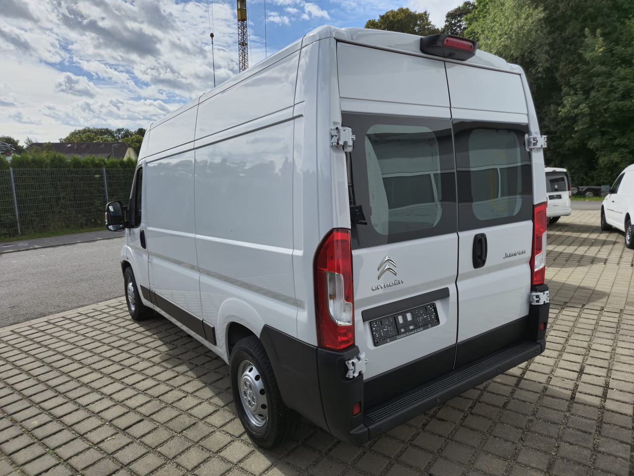 Citroën Jumper 35 L2H2 AppleCarplay/Klima/Kamera/uvm. - Furgón: foto 5 Citroën Jumper 35 L2H2 AppleCarplay/Klima/Kamera/uvm. - Furgón: foto 5