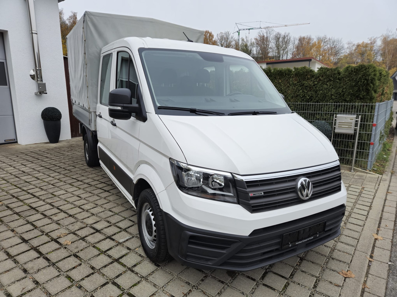 VOLKSWAGEN Crafter Pritsche 35 DOKA mittellang 4MOTION - Furgoneta con lona: foto 2 VOLKSWAGEN Crafter Pritsche 35 DOKA mittellang 4MOTION - Furgoneta con lona: foto 2
