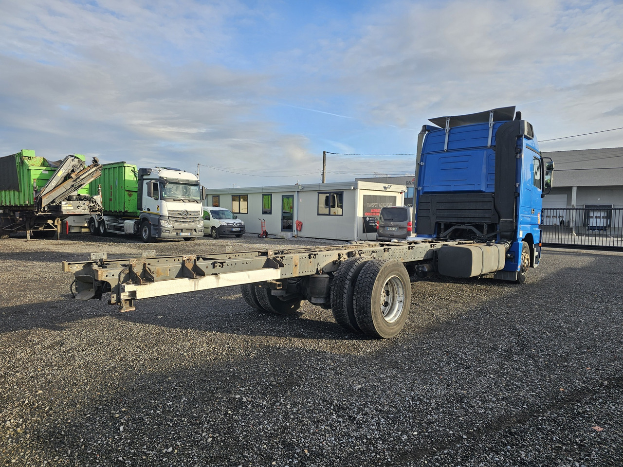 MERCEDES-BENZ ACTROS 1836 - Camión chasis: foto 4 MERCEDES-BENZ ACTROS 1836 - Camión chasis: foto 4