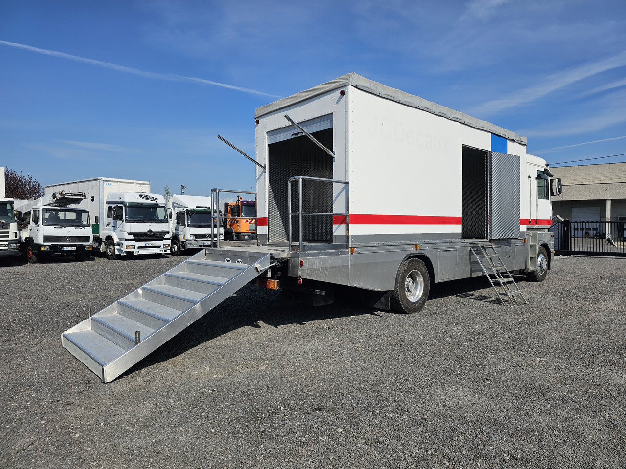 Renault AE380 PHASE1 - Camión caja cerrada: foto 2 Renault AE380 PHASE1 - Camión caja cerrada: foto 2