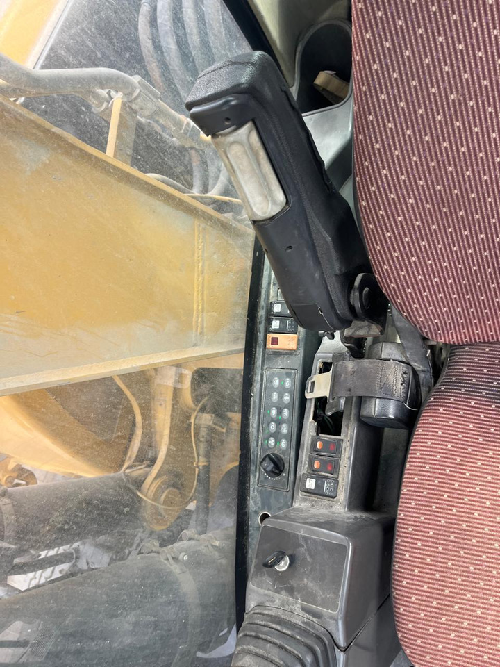 CATERPILLAR M318D - Excavadora de ruedas: foto 4 CATERPILLAR M318D - Excavadora de ruedas: foto 4