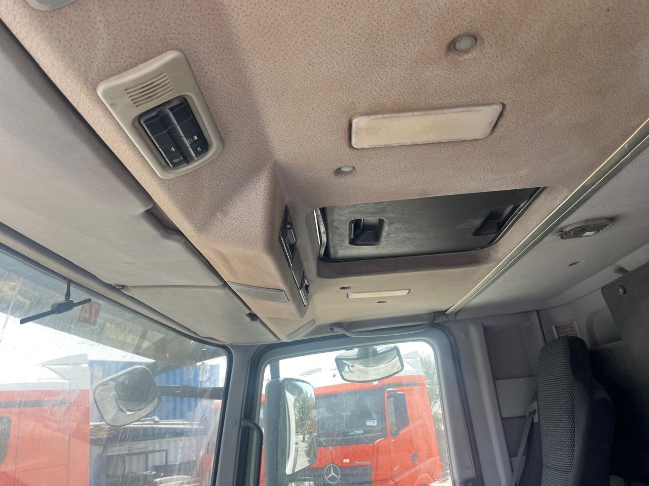 MERCEDES-BENZ Actros 3340 - Camión chasis: foto 5 MERCEDES-BENZ Actros 3340 - Camión chasis: foto 5