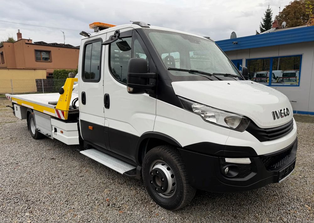 Iveco Daily 70C18 Pomoc drogowa Laweta 2017r Hi-Matic - Grua de remolque autos: foto 3 Iveco Daily 70C18 Pomoc drogowa Laweta 2017r Hi-Matic - Grua de remolque autos: foto 3