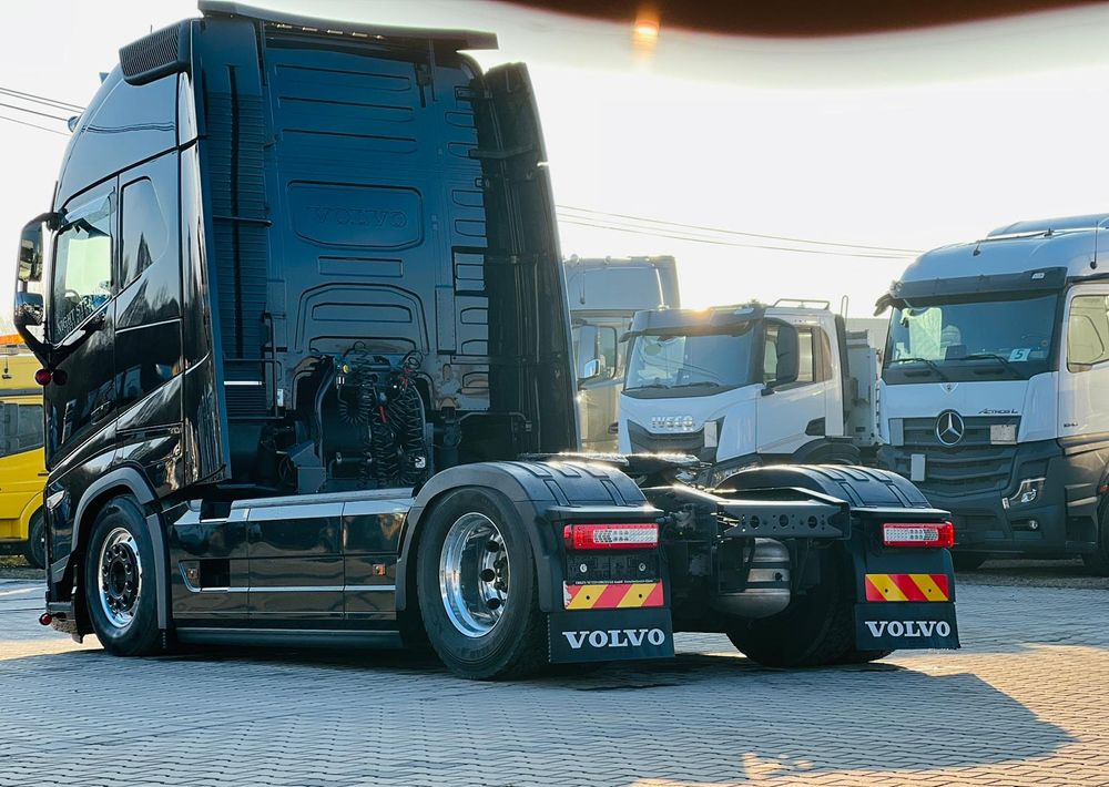 Volvo FH 500 / EURO 6 / RETARDER / 12/2022 / ACC / CAŁE NA PODUCHACH / KLIMA POSTOJOWA / NAVIGACJA / - Cabeza tractora: foto 5 Volvo FH 500 / EURO 6 / RETARDER / 12/2022 / ACC / CAŁE NA PODUCHACH / KLIMA POSTOJOWA / NAVIGACJA / - Cabeza tractora: foto 5