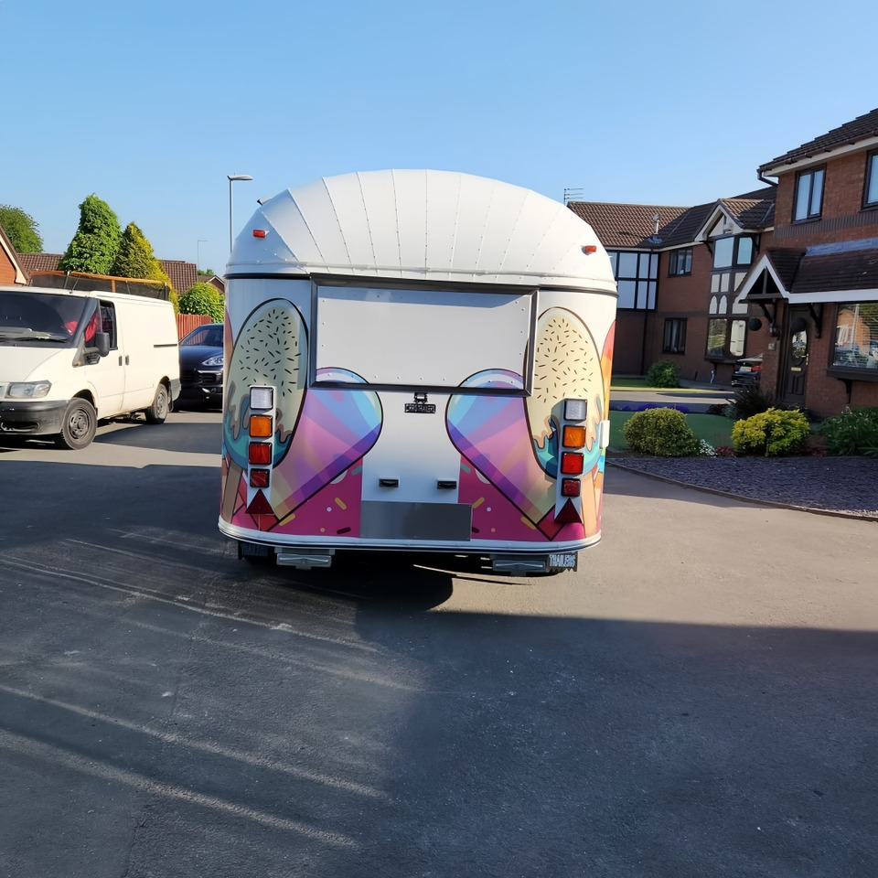 Big Mobile Street Custom Ice Cream Trailer Crepe Waffle Boba Tea Dessert Food Tr 05 - Remolque venta ambulante: foto 4 Big Mobile Street Custom Ice Cream Trailer Crepe Waffle Boba Tea Dessert Food Tr 05 - Remolque venta ambulante: foto 4