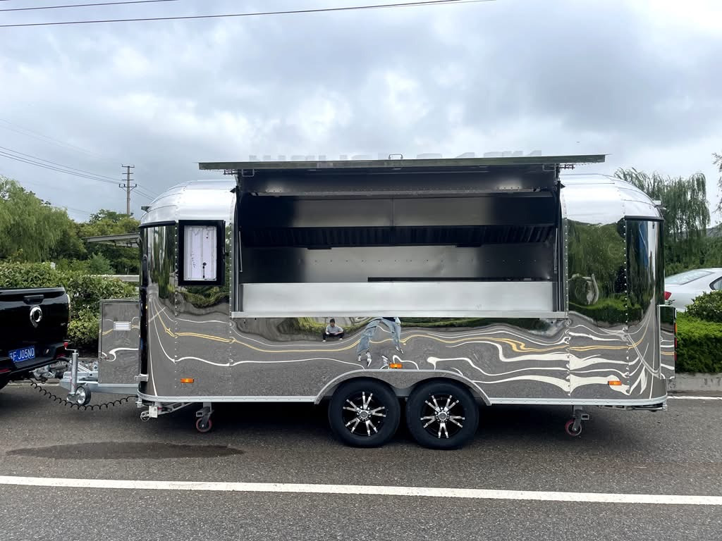 EU Standard air Stream Food Trailer Fully Equipped Food Truck Gas Food Cart Food 03 - Remolque venta ambulante: foto 1 EU Standard air Stream Food Trailer Fully Equipped Food Truck Gas Food Cart Food 03 - Remolque venta ambulante: foto 1
