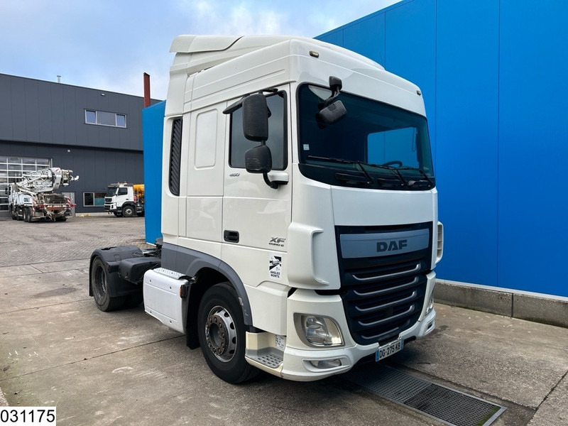 DAF XF 460 EURO 6 - Cabeza tractora: foto 3 DAF XF 460 EURO 6 - Cabeza tractora: foto 3