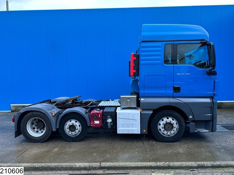 Foto del interior 5: Cabeza tractora MAN TGX 24 440 6x2, EURO 6, RHD, ADR, Hydraulic
