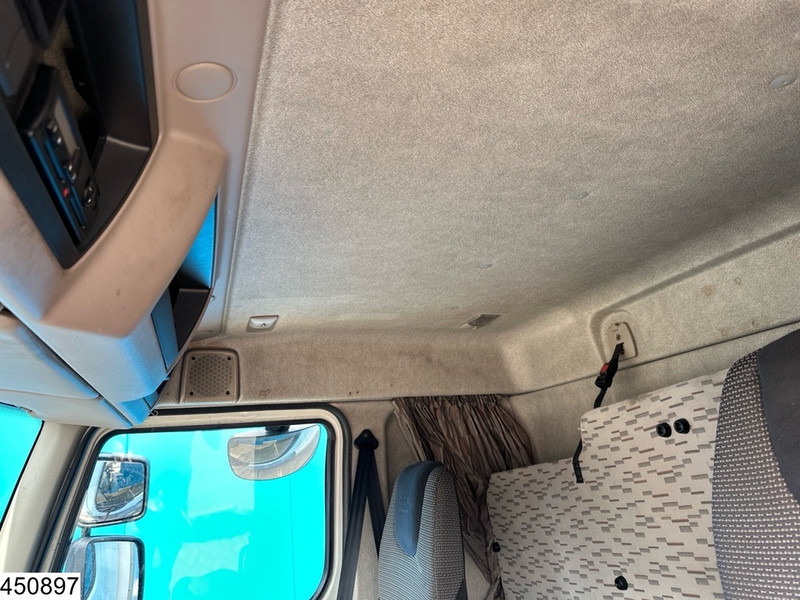 Camión caja cerrada DAF LF 250 EURO 6, Dhollandia: foto 8