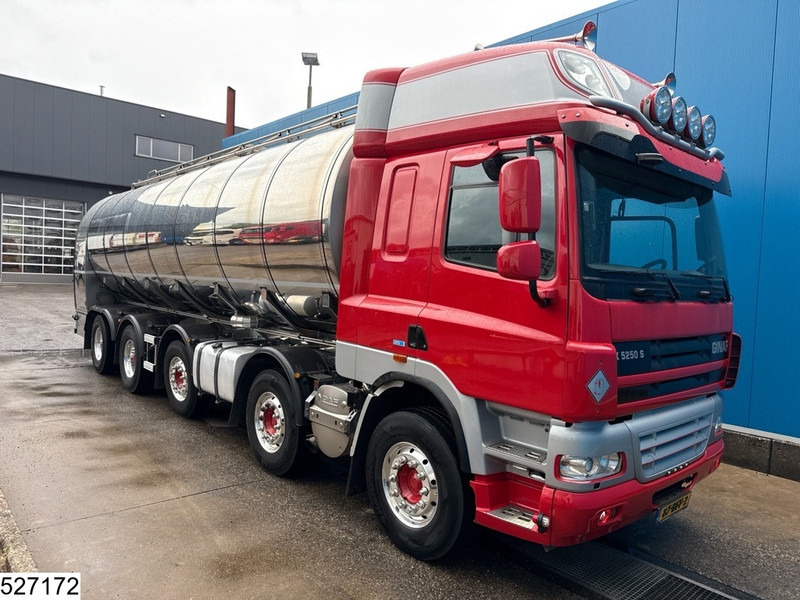 Ginaf X 5250 SE 10x4, EURO 5, 33.500 liter, Parcisa, Milk - Camión cisterna: foto 2 Ginaf X 5250 SE 10x4, EURO 5, 33.500 liter, Parcisa, Milk - Camión cisterna: foto 2