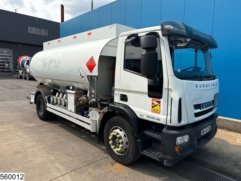 Iveco Eurocargo 190EL28 EURO 5, FUEL, 13390 liter, 4 Comp, Magyar - Camión cisterna: foto 2 Iveco Eurocargo 190EL28 EURO 5, FUEL, 13390 liter, 4 Comp, Magyar - Camión cisterna: foto 2