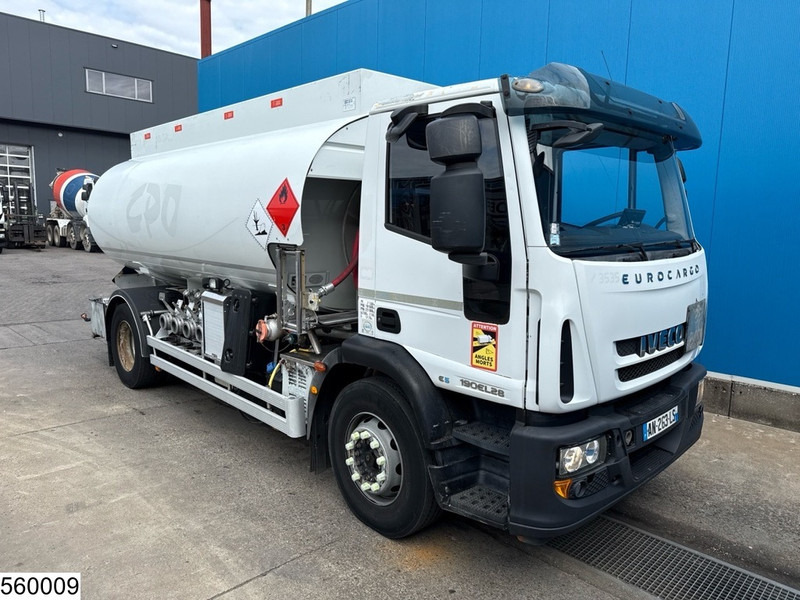 Iveco Eurocargo 190EL28 EURO 5, Fuel, 13390 liter, 4 Comp - Camión cisterna: foto 2 Iveco Eurocargo 190EL28 EURO 5, Fuel, 13390 liter, 4 Comp - Camión cisterna: foto 2