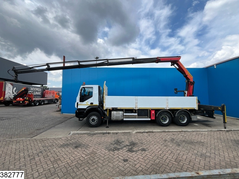 Iveco Trakker 410 6x4, EURO 6, Retarder, Palfinger, Remote - Camión caja abierta, Camión grúa: foto 4 Iveco Trakker 410 6x4, EURO 6, Retarder, Palfinger, Remote - Camión caja abierta, Camión grúa: foto 4