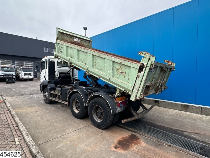 MAN TGA 33 350 6x4, Manual, Steel suspension - Camión volquete: foto 2 MAN TGA 33 350 6x4, Manual, Steel suspension - Camión volquete: foto 2