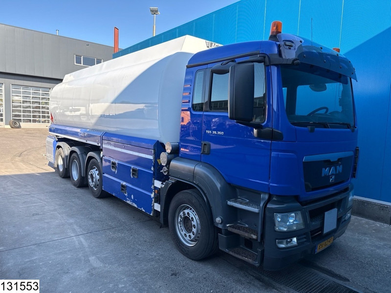 MAN TGS 39 360 8x2, FUEL, 31300 Liter, 4 Comp - Camión cisterna: foto 2 MAN TGS 39 360 8x2, FUEL, 31300 Liter, 4 Comp - Camión cisterna: foto 2