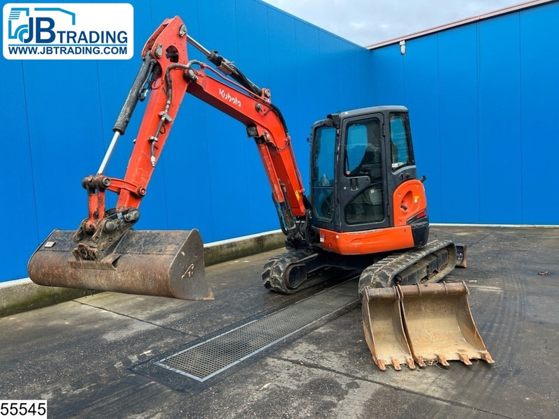 Kubota U 48 29.8 KW, 3 buckets, 2.777 operating hours - Maquinaria de construcción: foto 1 Kubota U 48 29.8 KW, 3 buckets, 2.777 operating hours - Maquinaria de construcción: foto 1
