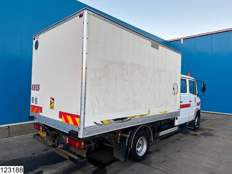 Mercedes-Benz 815 Manual transmission, Steel suspension - Camión caja cerrada: foto 2 Mercedes-Benz 815 Manual transmission, Steel suspension - Camión caja cerrada: foto 2