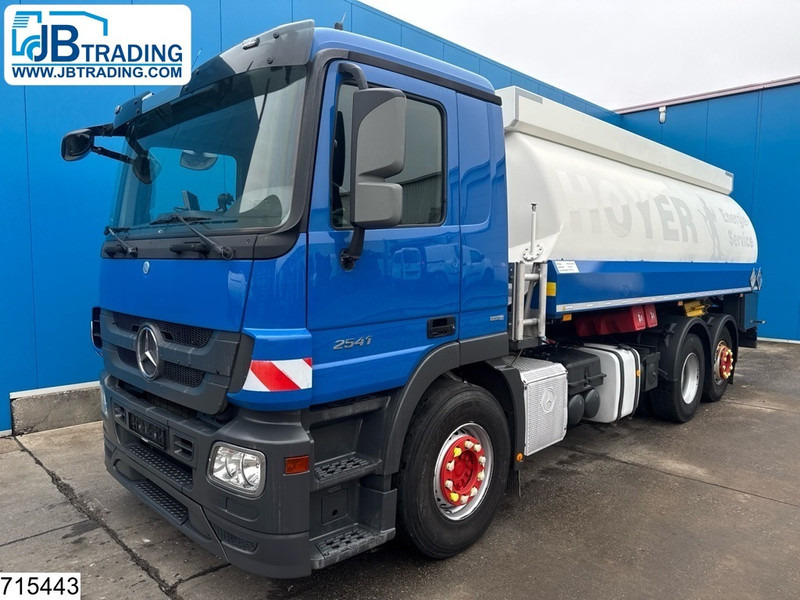 Mercedes-Benz Actros 2541 6x2, EURO 5, ADR, 20.550 Liter, 4 Comp - Camión cisterna: foto 1 Mercedes-Benz Actros 2541 6x2, EURO 5, ADR, 20.550 Liter, 4 Comp - Camión cisterna: foto 1
