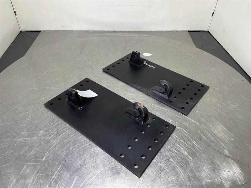 Aanlasoren Landbouw - Adapter plate/Adapterplatte - Acoplamiento rápido para Maquinaria de construcción: foto 2 Aanlasoren Landbouw - Adapter plate/Adapterplatte - Acoplamiento rápido para Maquinaria de construcción: foto 2