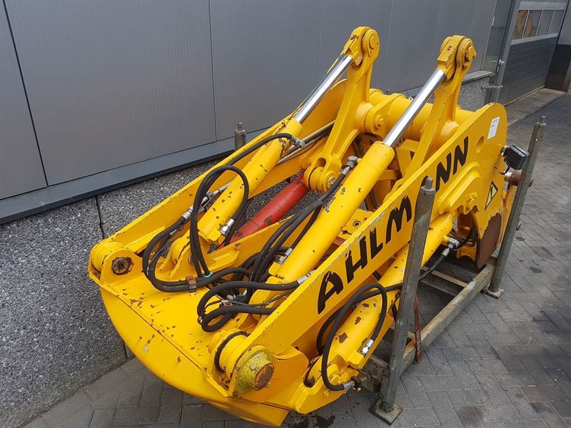 Ahlmann AZ 150 - Lifting framework/Schaufelarm/Giek - Brazo: foto 2 Ahlmann AZ 150 - Lifting framework/Schaufelarm/Giek - Brazo: foto 2