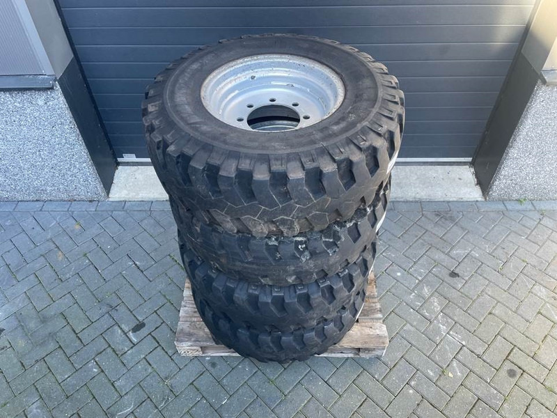 Atlas AR65-Michelin 335/80R20 (12.5R20)-Tire/Reifen/Band - Neumáticos y llantas para Maquinaria de construcción: foto 4 Atlas AR65-Michelin 335/80R20 (12.5R20)-Tire/Reifen/Band - Neumáticos y llantas para Maquinaria de construcción: foto 4
