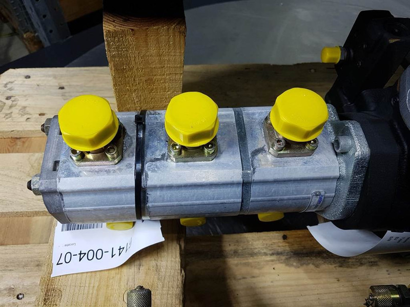 HALDEX WP09A3-1803052 - Vögele - 2079005 - Gearpump - Hidráulica para Maquinaria de construcción: foto 1 HALDEX WP09A3-1803052 - Vögele - 2079005 - Gearpump - Hidráulica para Maquinaria de construcción: foto 1