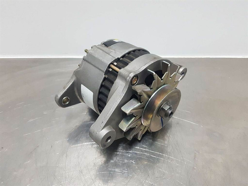 Hitachi 14V 55A-Alternator/Lichtmaschine/Dynamo - Motor para Maquinaria de construcción: foto 1 Hitachi 14V 55A-Alternator/Lichtmaschine/Dynamo - Motor para Maquinaria de construcción: foto 1