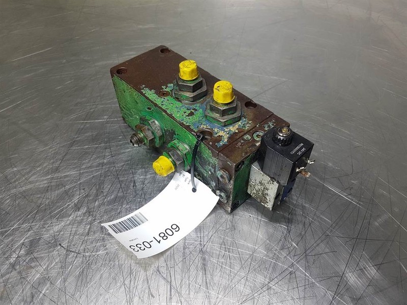 Hitachi W 110 A - Valve/Ventile/Ventiel - Hidráulica: foto 1 Hitachi W 110 A - Valve/Ventile/Ventiel - Hidráulica: foto 1