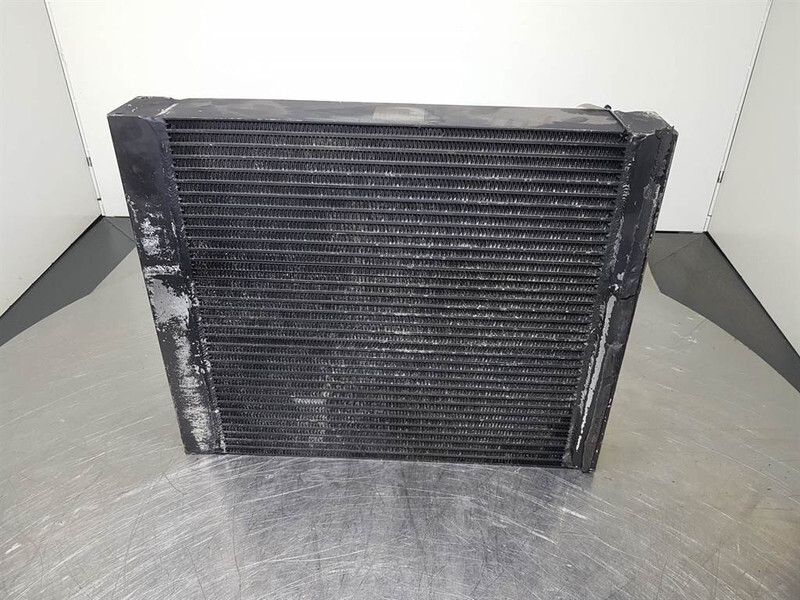 JCB 30/926624-AKG 4123.104.0000-Cooler/Kühler/Koeler - Motor y piezas para Maquinaria de construcción: foto 3 JCB 30/926624-AKG 4123.104.0000-Cooler/Kühler/Koeler - Motor y piezas para Maquinaria de construcción: foto 3