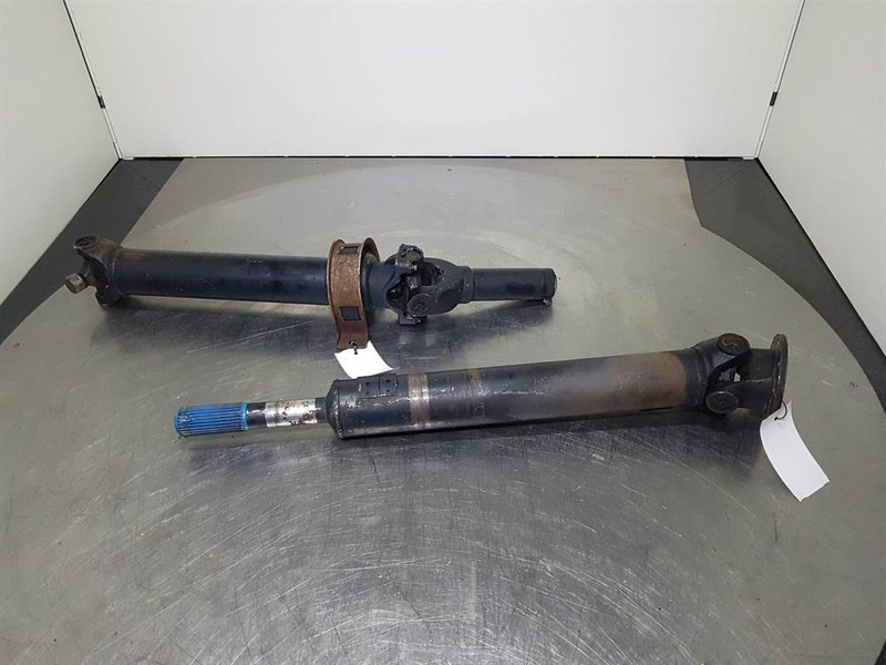 JCB 426E AGRI-914/60133-Propshaft/Gelenkwelle/Cardanas - Eje y piezas para Maquinaria de construcción: foto 1 JCB 426E AGRI-914/60133-Propshaft/Gelenkwelle/Cardanas - Eje y piezas para Maquinaria de construcción: foto 1