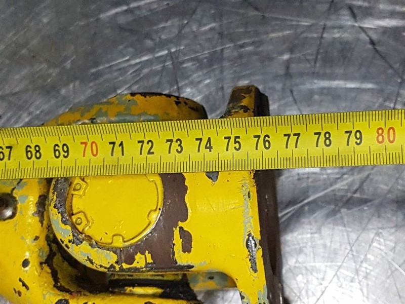 Kramer 312 - Propshaft/Gelenkwelle/Cardanas - Eje y piezas para Maquinaria de construcción: foto 4 Kramer 312 - Propshaft/Gelenkwelle/Cardanas - Eje y piezas para Maquinaria de construcción: foto 4