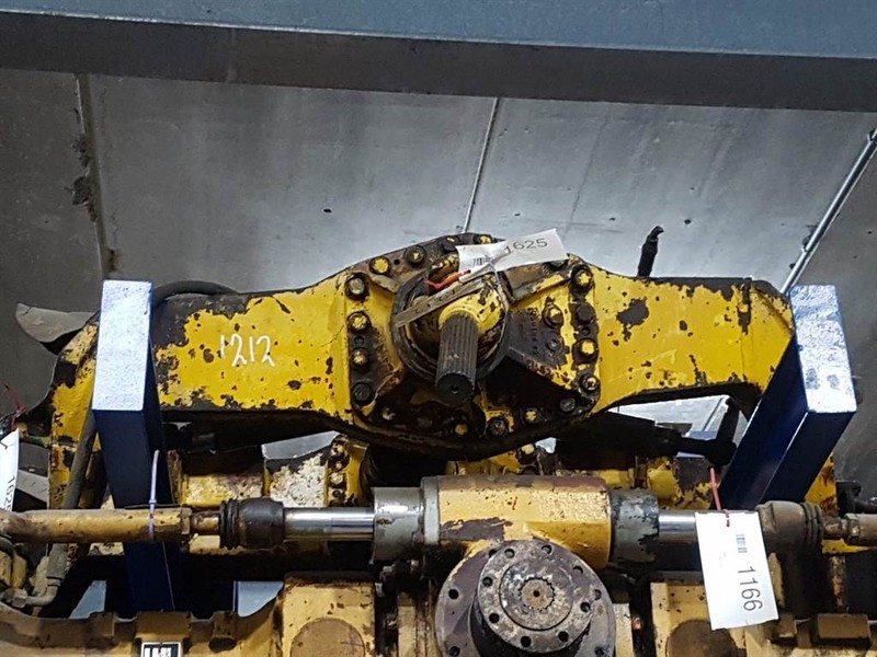 Kramer - Axle/Achse/As - Eje y piezas para Maquinaria de construcción: foto 1 Kramer - Axle/Achse/As - Eje y piezas para Maquinaria de construcción: foto 1