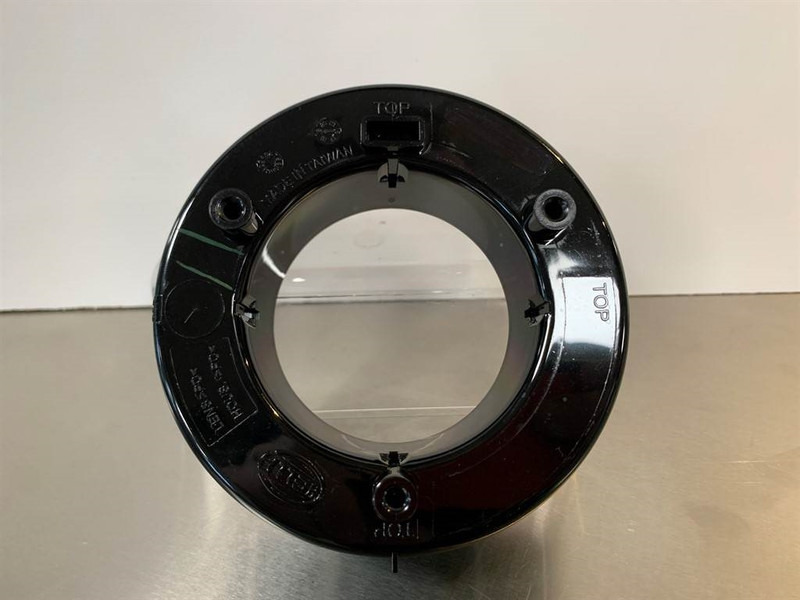 Liebherr LH - 10665277 - Light/Leuchte/Verlichting - Luz/ Iluminación para Maquinaria de construcción: foto 2 Liebherr LH - 10665277 - Light/Leuchte/Verlichting - Luz/ Iluminación para Maquinaria de construcción: foto 2