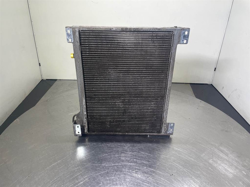 Liebherr LH24M-10813515-Airco condenser/Klimakondensator/ - Bastidor/ Chasis para Maquinaria de construcción: foto 4 Liebherr LH24M-10813515-Airco condenser/Klimakondensator/ - Bastidor/ Chasis para Maquinaria de construcción: foto 4
