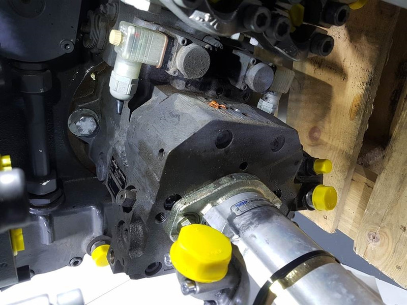 Linde HPV55-02L - Vögele - Drive pump/Fahrpumpe/Rijpomp - Hidráulica: foto 1 Linde HPV55-02L - Vögele - Drive pump/Fahrpumpe/Rijpomp - Hidráulica: foto 1