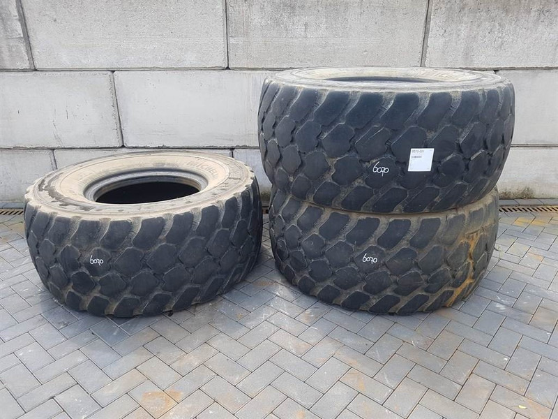 Michelin 600/65R25 - Tyre/Reifen/Band - Neumático para Maquinaria de construcción: foto 1 Michelin 600/65R25 - Tyre/Reifen/Band - Neumático para Maquinaria de construcción: foto 1
