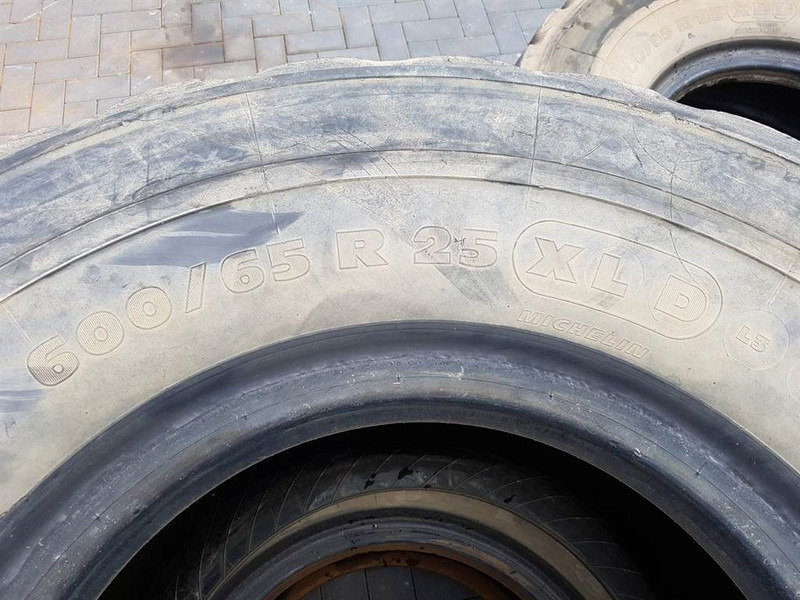 Michelin 600/65R25 - Tyre/Reifen/Band - Neumático para Maquinaria de construcción: foto 4 Michelin 600/65R25 - Tyre/Reifen/Band - Neumático para Maquinaria de construcción: foto 4