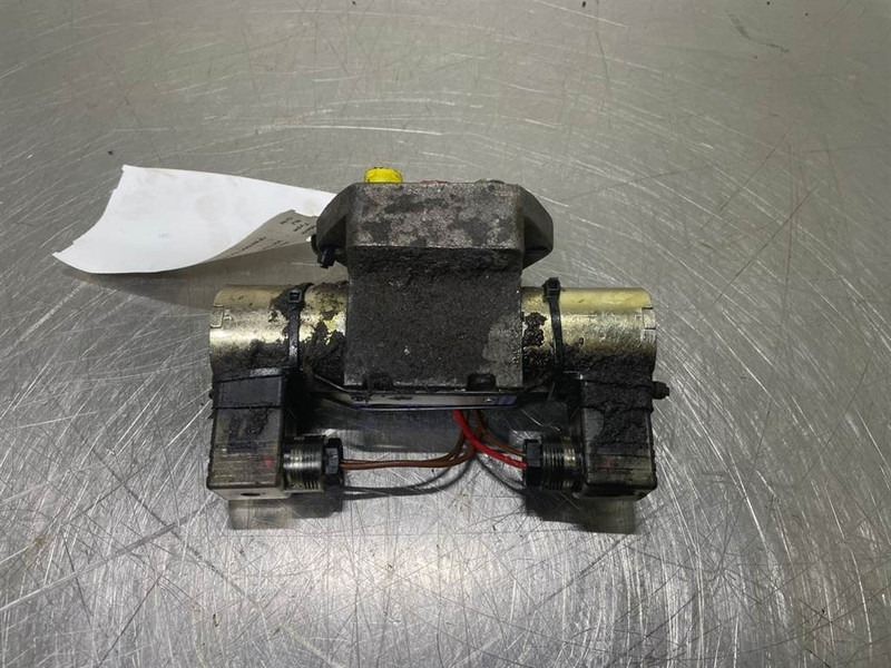 New Holland KV-4/3-3KO-6-6 - Hidráulica para Maquinaria de construcción: foto 4 New Holland KV-4/3-3KO-6-6 - Hidráulica para Maquinaria de construcción: foto 4