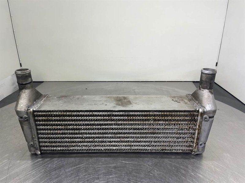 New Holland W110C - Intercooler/Kühler/Koeler - Motor para Maquinaria de construcción: foto 1 New Holland W110C - Intercooler/Kühler/Koeler - Motor para Maquinaria de construcción: foto 1